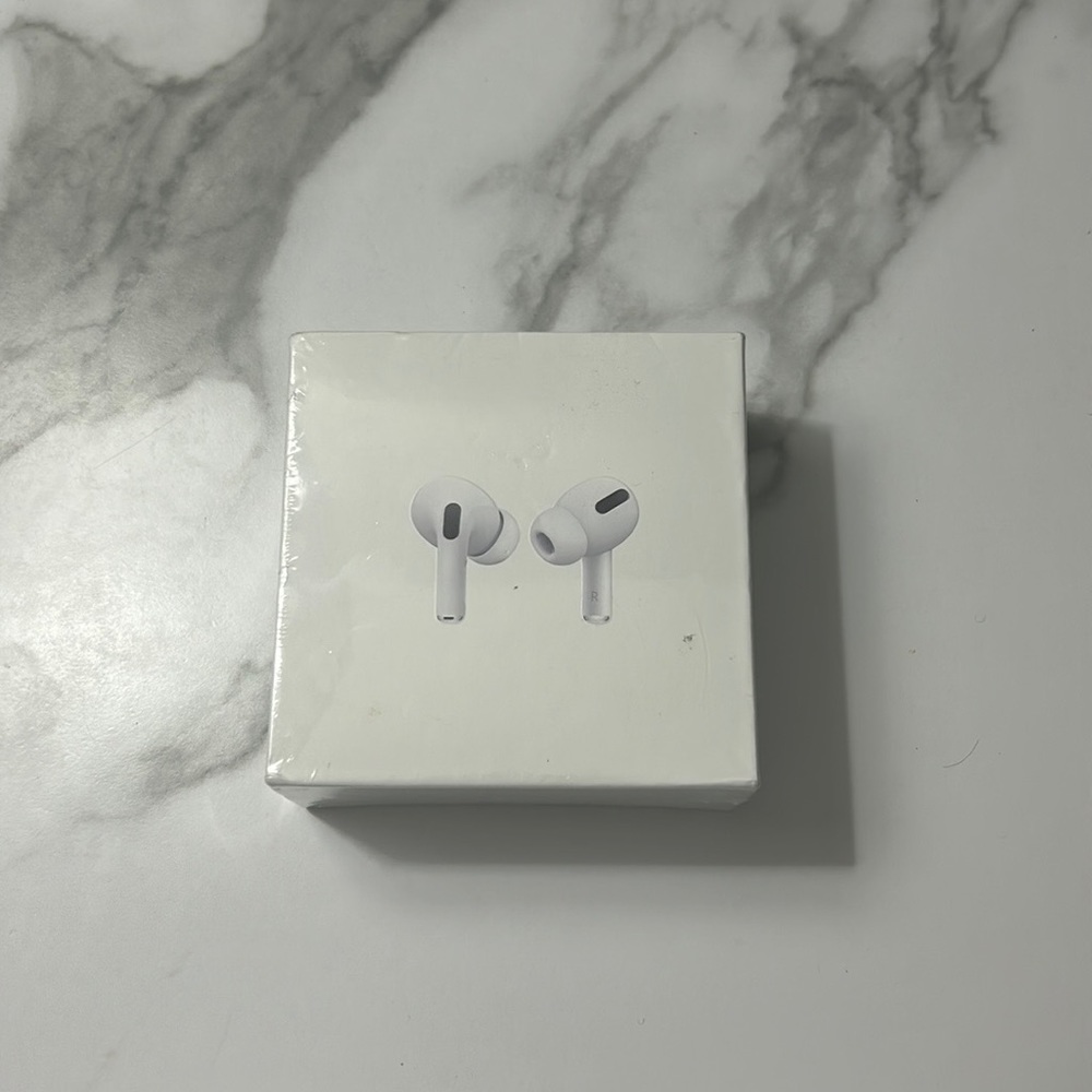 brand new air pods pro